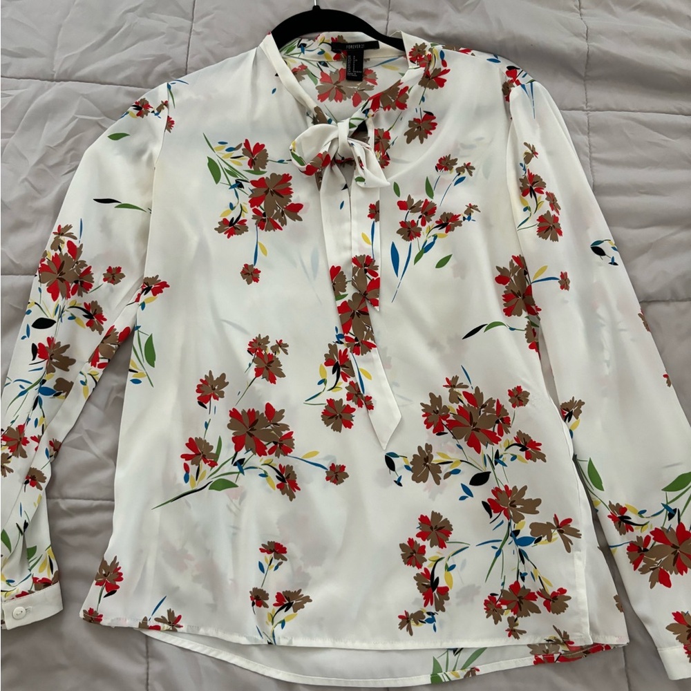 Forever21 white floral work top